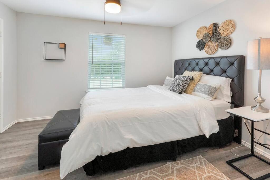Cozy Two Bedroom Home Minutes From Downtown! Houston Dış mekan fotoğraf