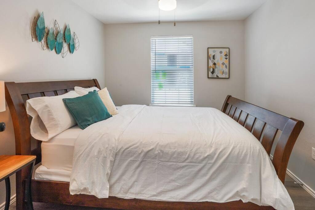 Cozy Two Bedroom Home Minutes From Downtown! Houston Dış mekan fotoğraf